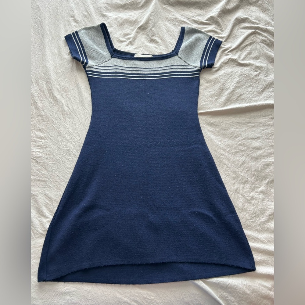 Charlotte Russe Navy and Gray Knit Top